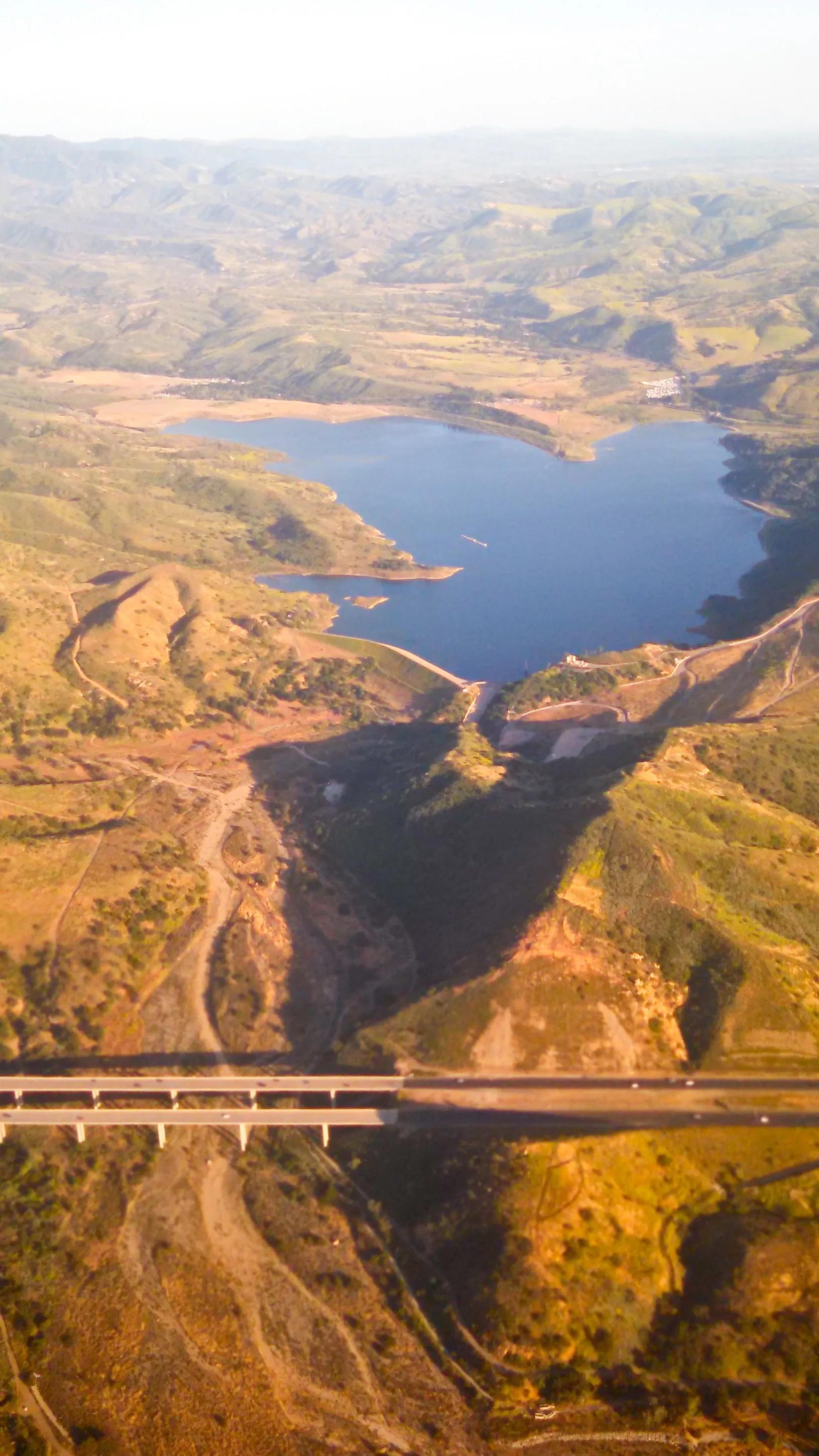 Lake Forest lake / shoreline